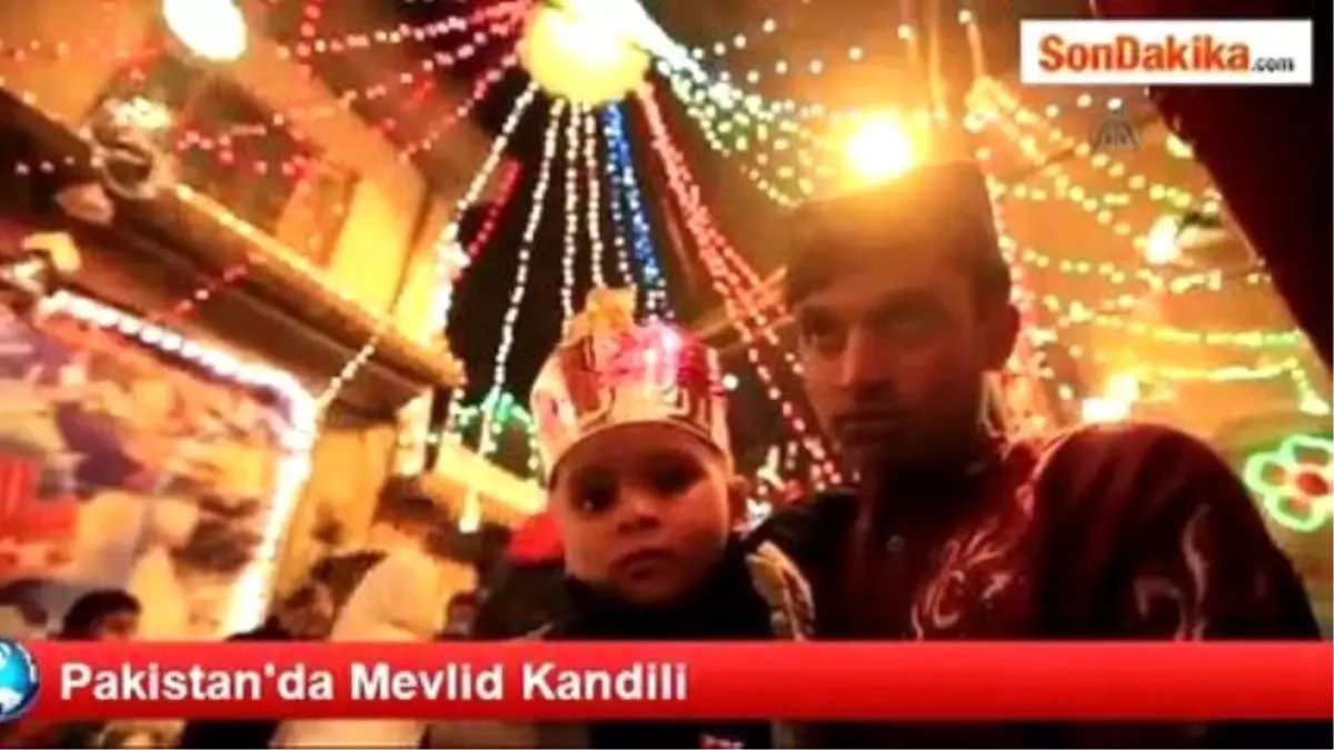 Pakistan\'da Mevlid Kandili