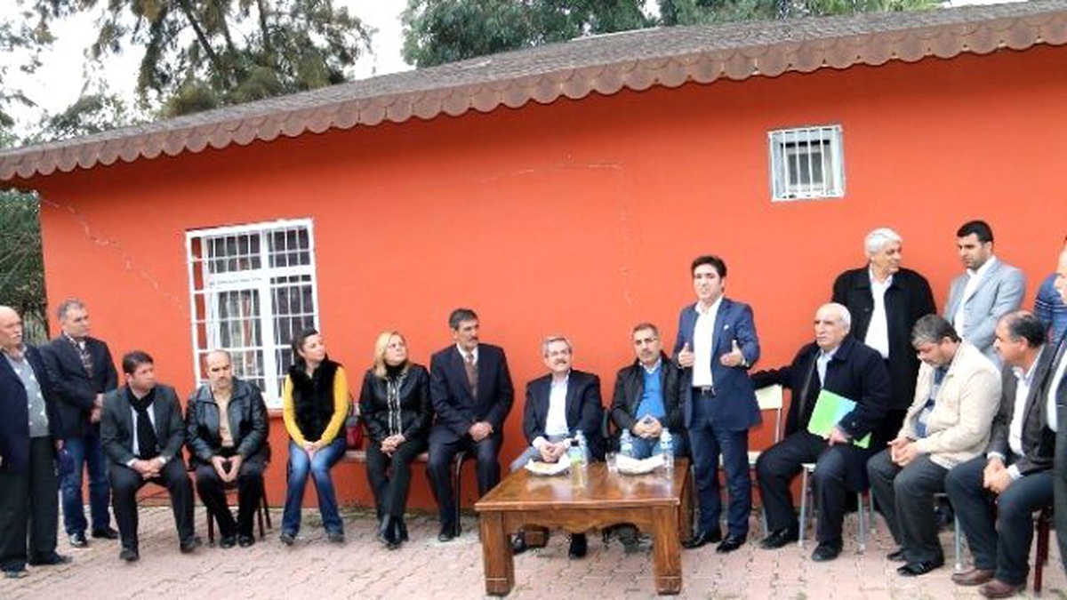 AK Parti\'den Tüm Muhtarlar Derneği\'ne Ziyaret