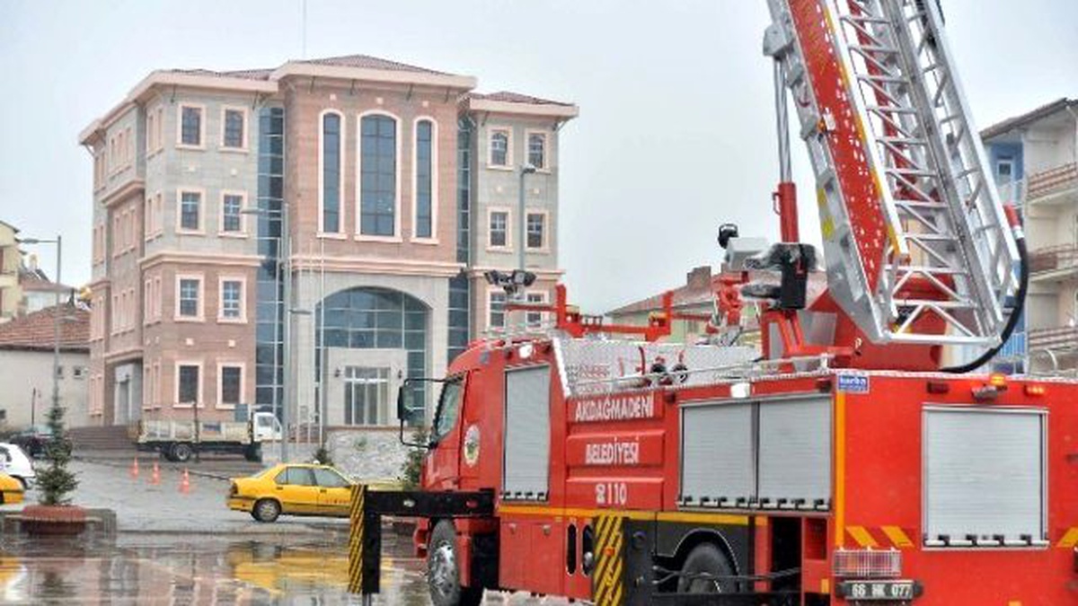 Akdağmadeni İtfaiyesine Araç Takviyesi