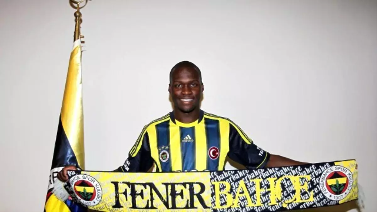 Sow: "Beni Fenerbahçe\'ye Getirdiği İçin Allah\'a Şükrediyorum"