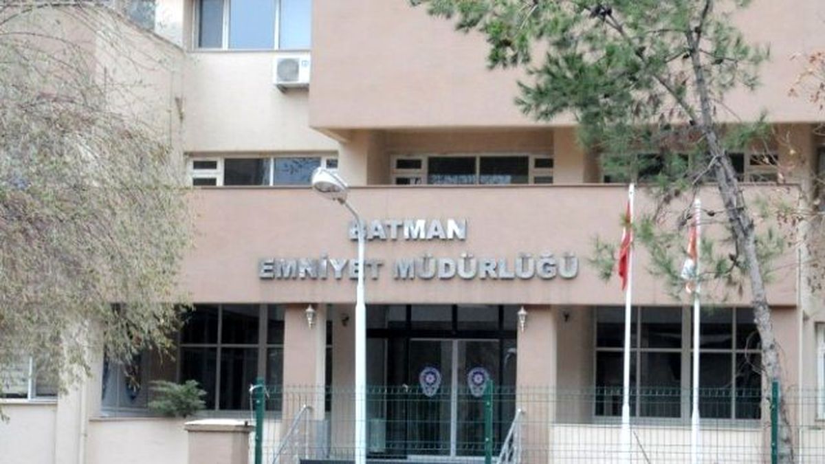 Batman\'da Bir Başkomiser Gözaltına Alındı