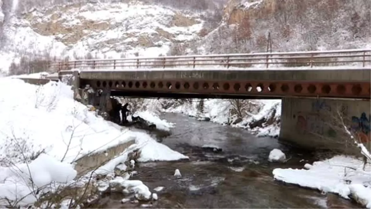 Bosnalı Evsizlerin Dondurucu Soğuklarda Yaşam Mücadelesi (2)