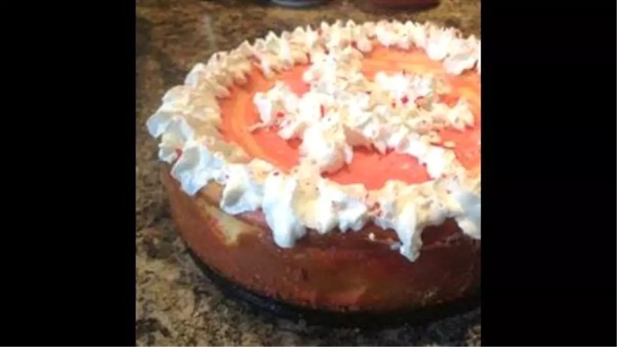 Candy Cane Cheesecake