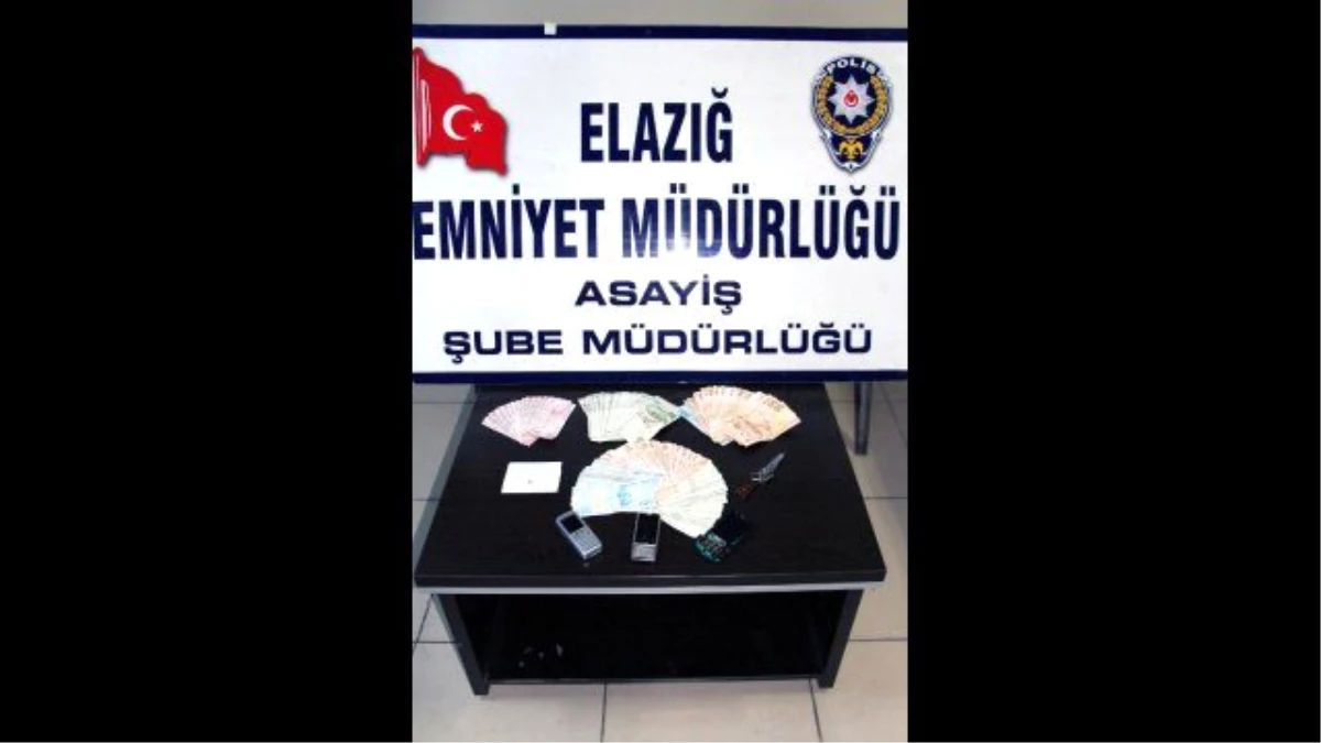 Elazığ\'da Kadına Tecavüz Edip,Parasını Gasp Eden 4 Kişi Tutuklandı