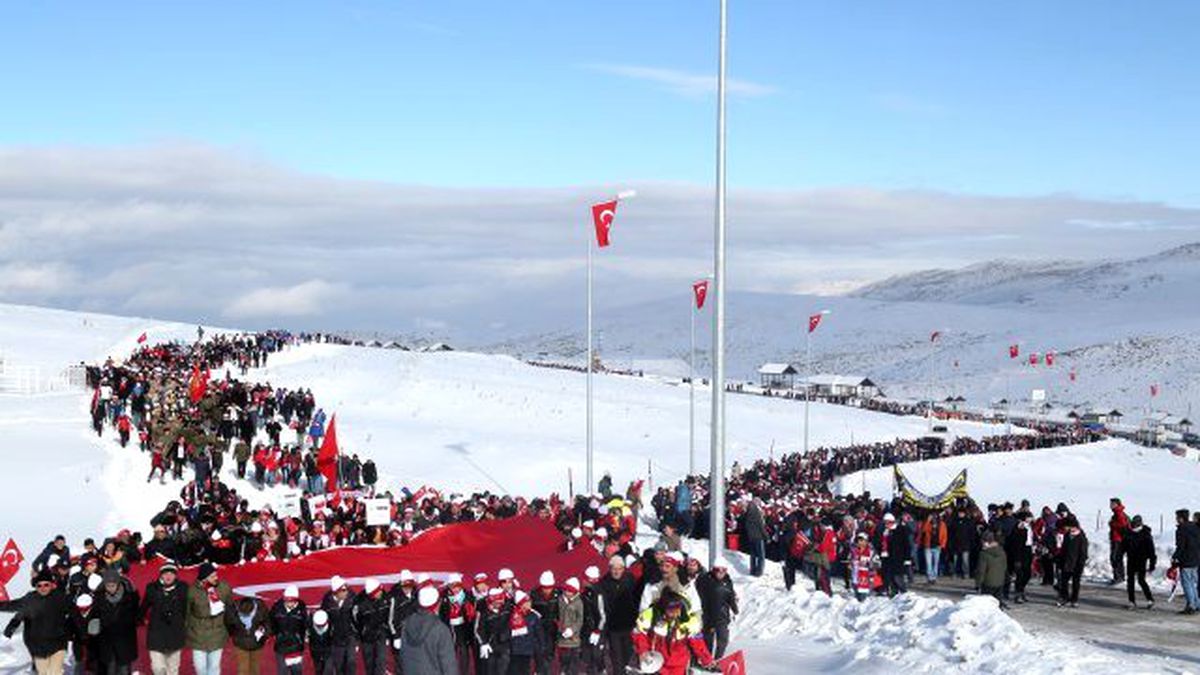Erciyes\'te "SARIKAMIŞ" Ruhu
