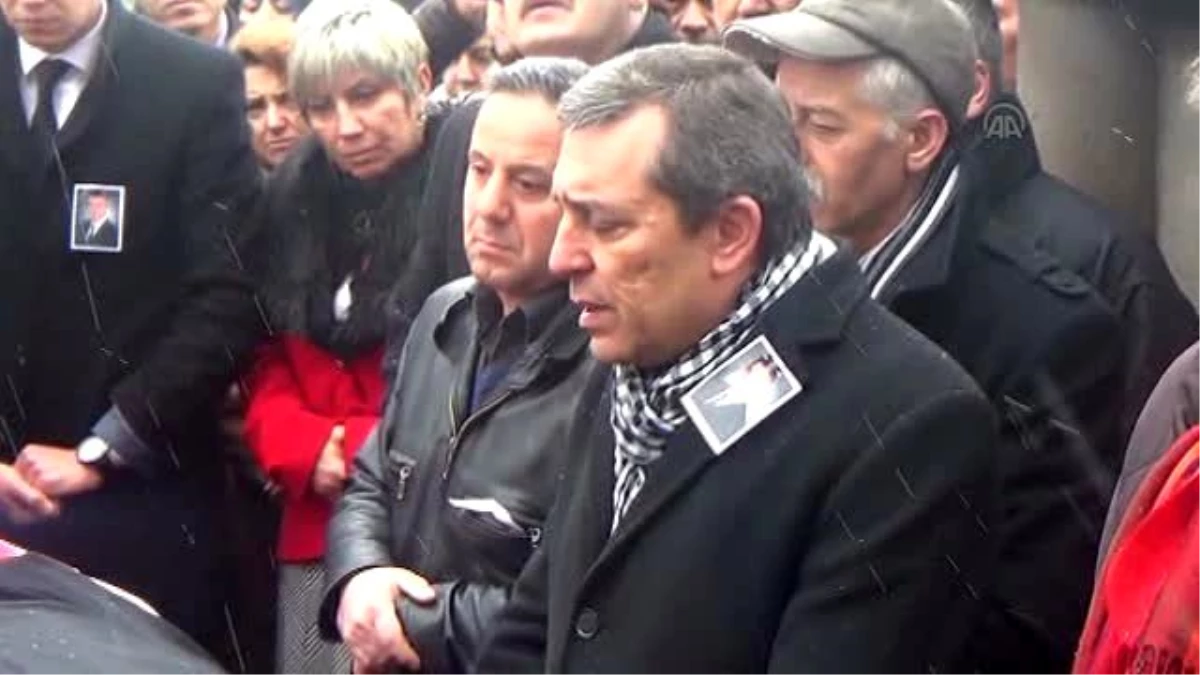 Eskişehir\'deki Trafik Kazasında Ölen Avukatın Cenaze Töreni Yapıldı