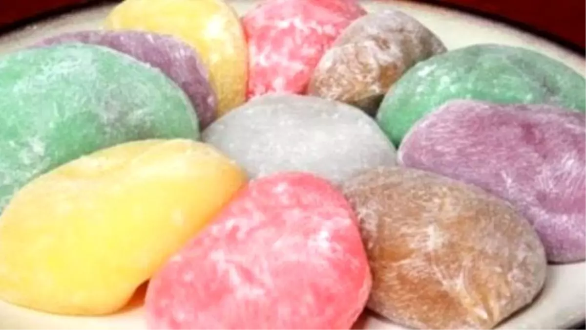 Japonların Geleneksel Yiyeceği Mochi Yine Can Aldı