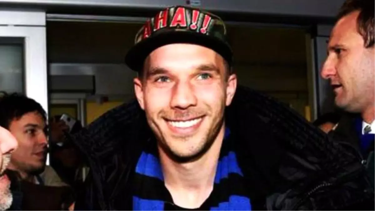 Lukas Podolski Resmen Inter\'de