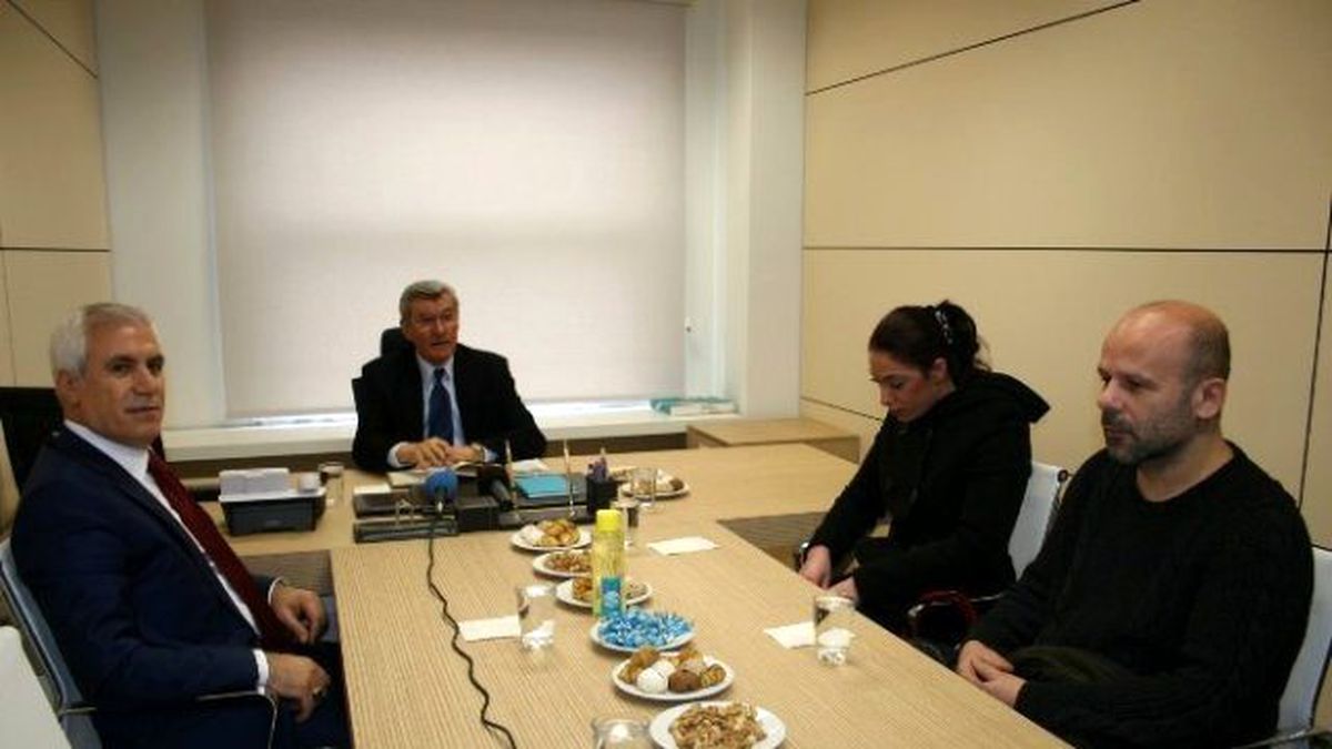 Nilüfer Belediyesi\'nde Vatandaş ile Vekiller Buluştu