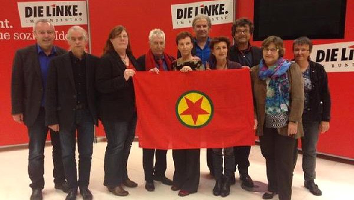 PKK Flaması Kaldıran Alman Vekiller Hakkında Soruşturma Yürütülüyor