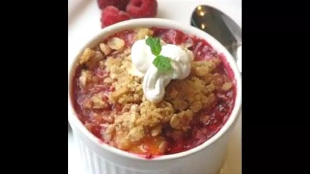 Raspberry Peach Crumble