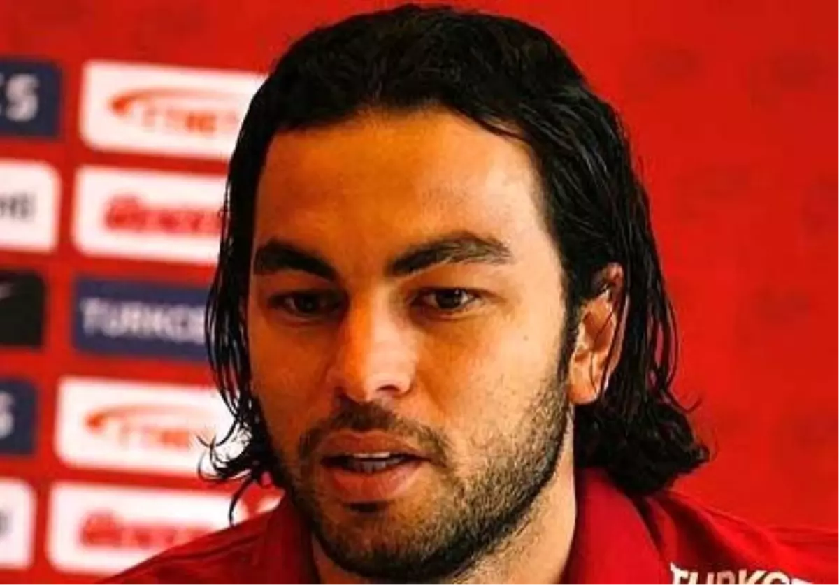 Selçuk İnan Galatasaray\'a Gelmeden Önce Transfer Teklifi Aldığı Kulüpleri Açıkladı