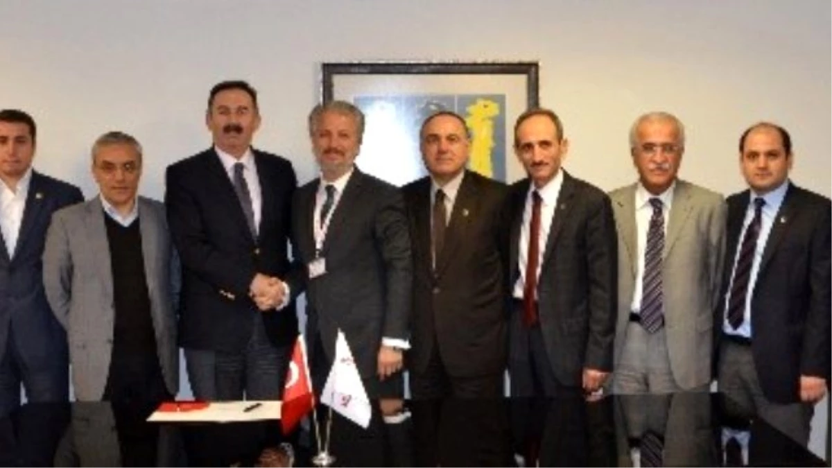 Türk-İş ve Medical Park Protokol İmzaladı