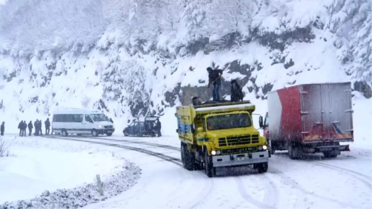 Kastamonu\'da Eğitime 2 Gün Kar Tatili (2)