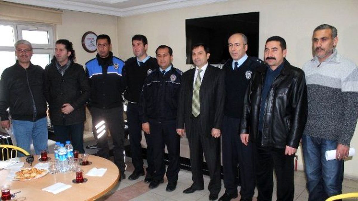 Beyşehir\'de Polislere Başarı Belgeleri Verildi