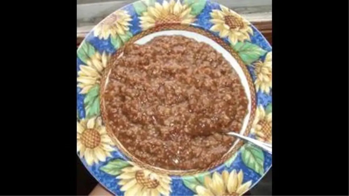 Chocolate Banana Oatmeal Porridge