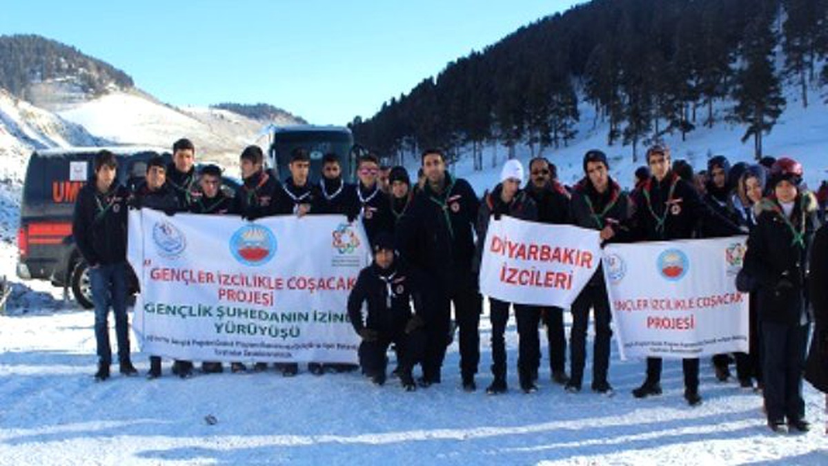Diyarbakır\'lı İzciler Sarıkamış\'ta Şuhedanın İzinde