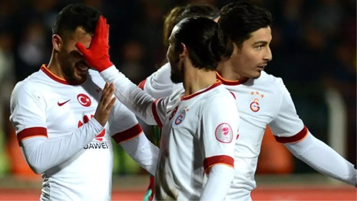 Galatasaray\'da Gidecek Futbolcular Belli Oldu