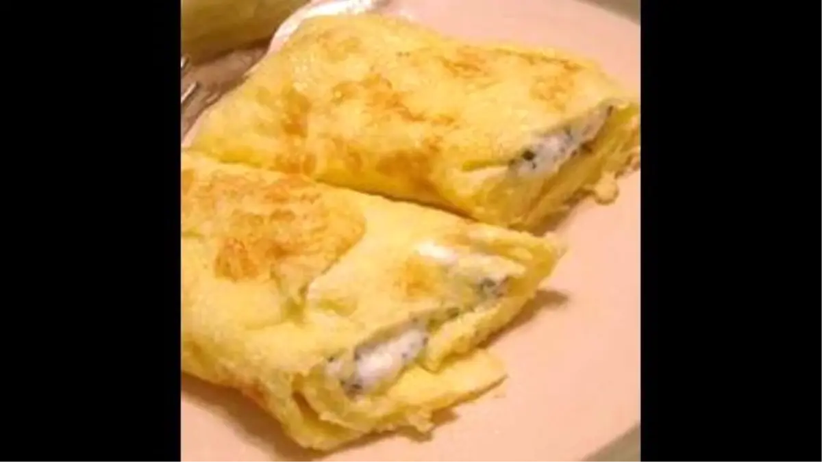 Herbed Cream Cheese Omelet