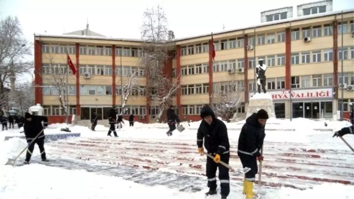 Kütahya\'da Taşımalı Eğitime Kar Tatili