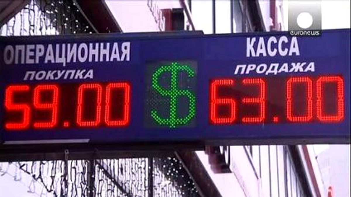 Ruble Yeni Yıla Değer Kaybıyla Başladı