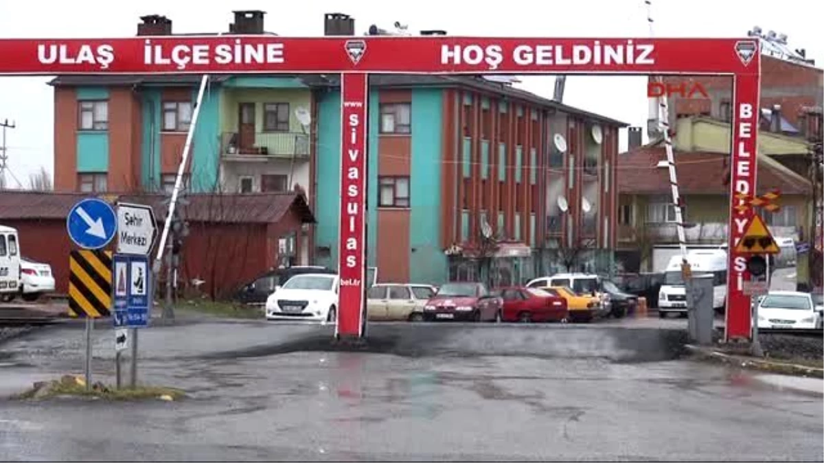 Sivas-Malatya Kara Yolu Trafiğe Kapandı