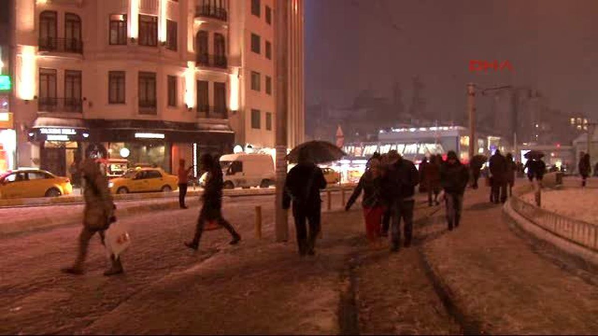 Taksim\'den Kar Manzaraları