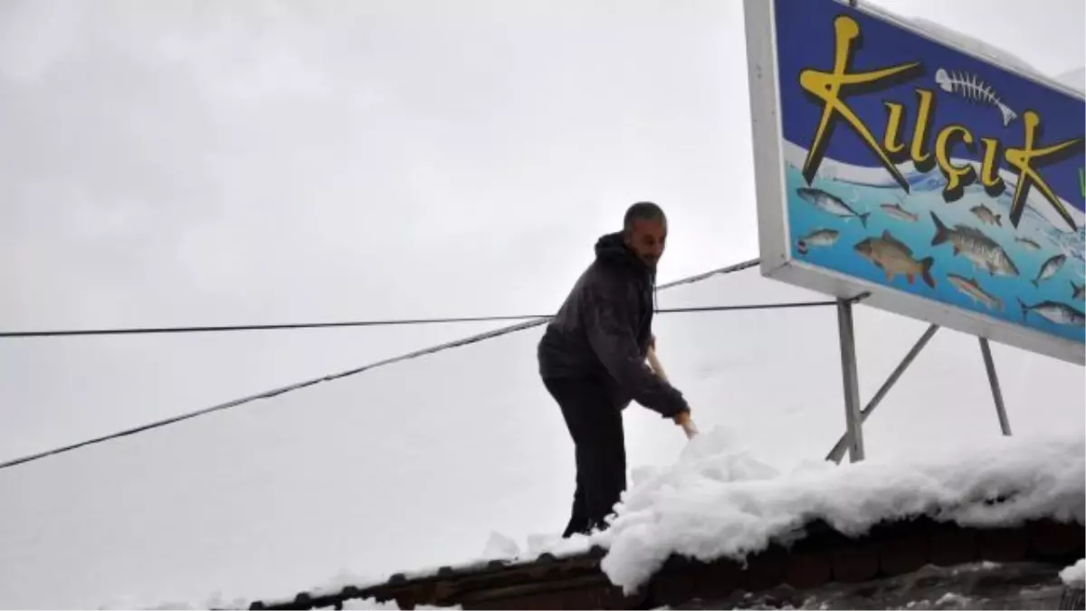 Tunceli\'de Eğitime Kar Engeli