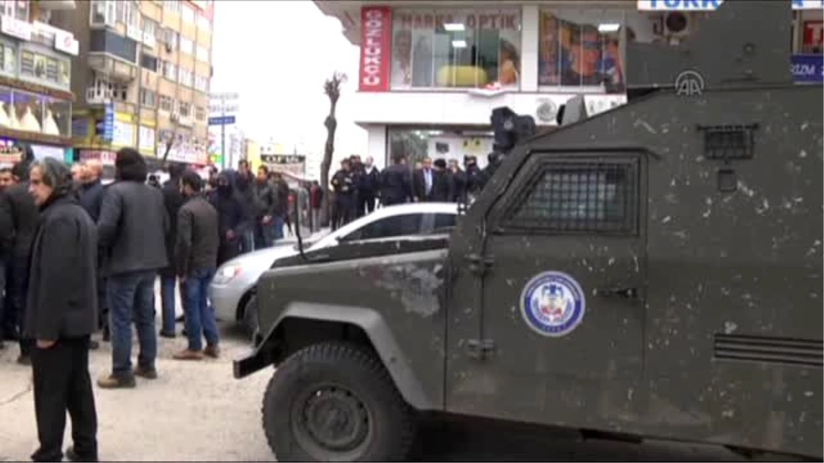 Diyarbakır\'da \'Berkin Elvan\' Bildirisi Dağıtan 20 Kişiye Gözaltı