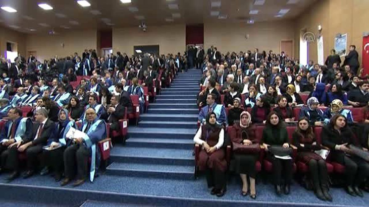 Prof. Dr. M. Fatih Uşan Kimdir ? Erdoğan\'ın Elini Öpmek İstedi