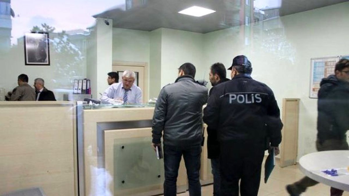 Denizli\'de PTT Soygunu