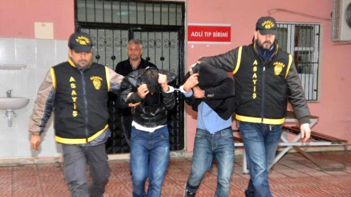 Dolandırıcılar Parayı Çekmeye Gelince Yakalandı