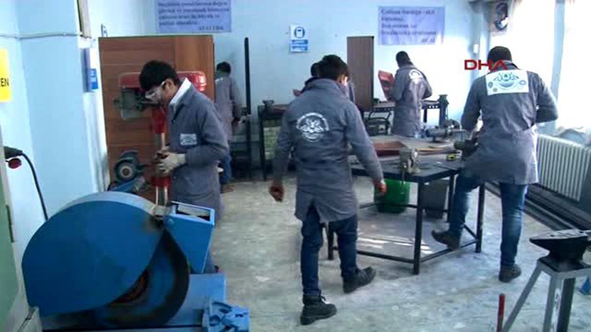 Suça Süreklenen Çocuklara Meslek Edindirme Kursu