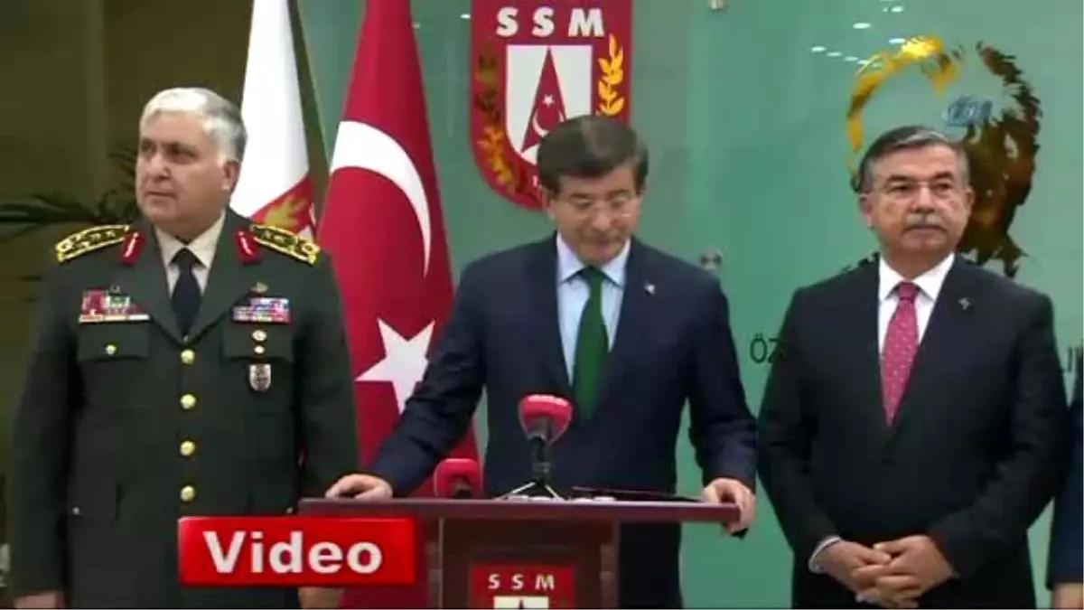 Erdoğan ve Davutoğlu\'ndan Paris\'teki Saldırıya Kınama