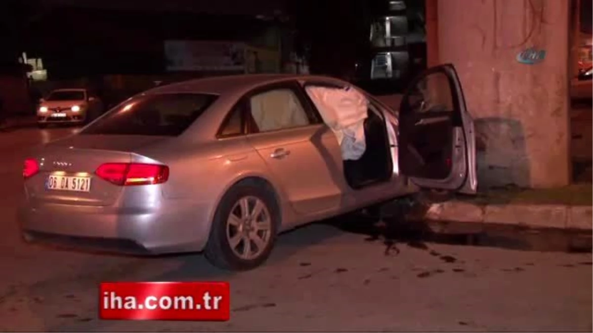 İzmir\'de Trafik Kazası: 3 Yaralı