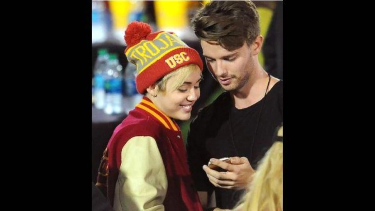 Miley İçin Oğlunu Tehdit Etti