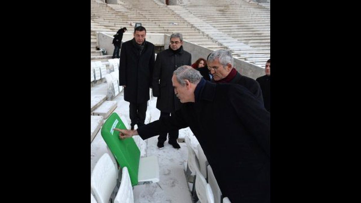 Timsah Arena\'da Çalışmaları Kar da Durduramadı
