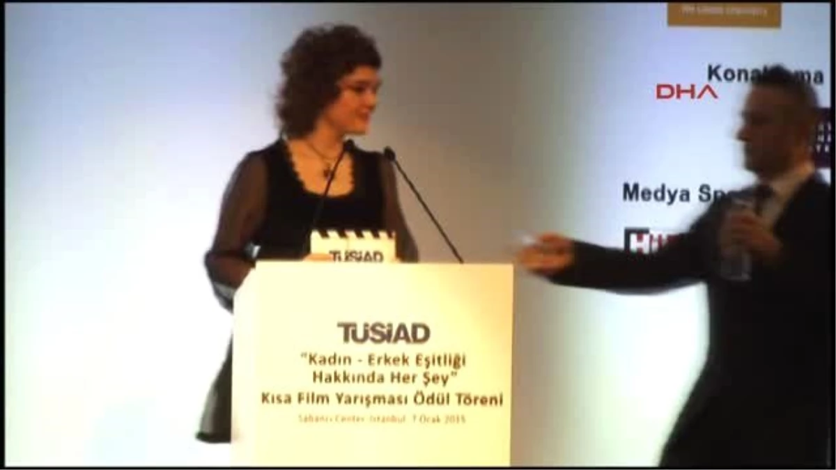 Tüsiad\'ın Kadın-Erkek Eşitliği Kısa Film Yarışmasında Dereceye Girenlere Ödülleri Verildi 1-