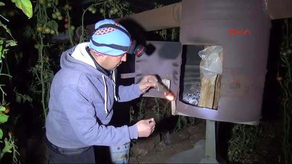 Fethiye\'de Sera Üreticisinden Sobalı Don Nöbeti