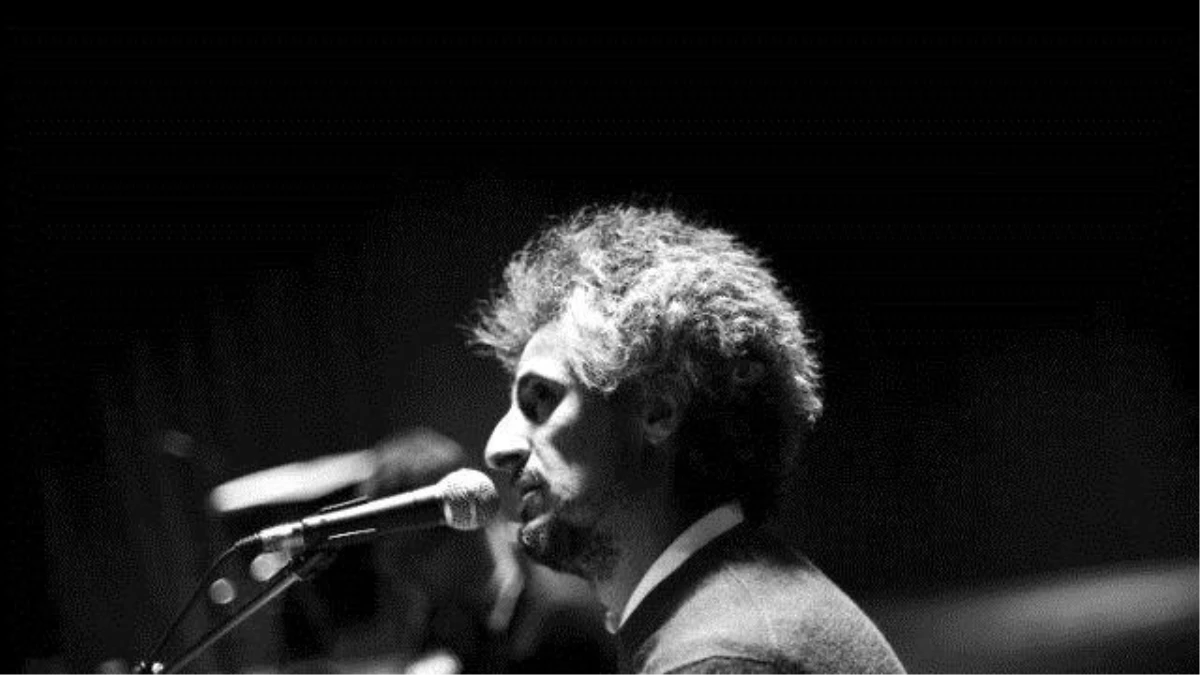 İran\'ın \'Bob Dylan\'ı Mohsen Namjoo Türkiye\'ye Geliyor