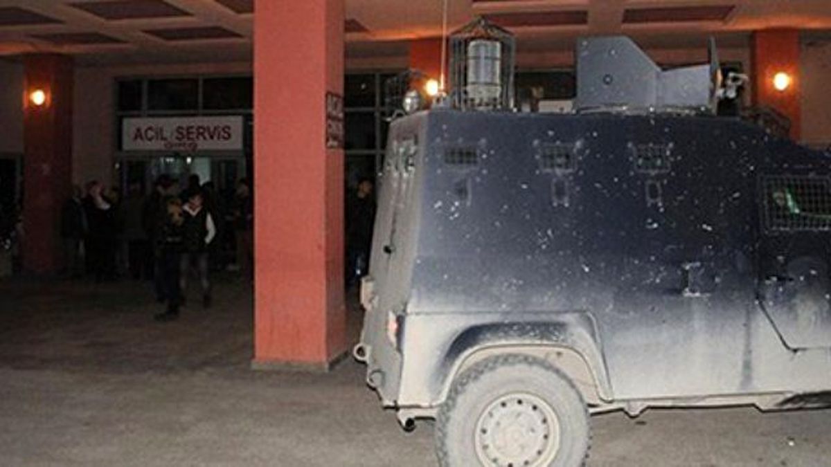 Şırnak\'ta Polis Aracına Roketatarlı Saldırı