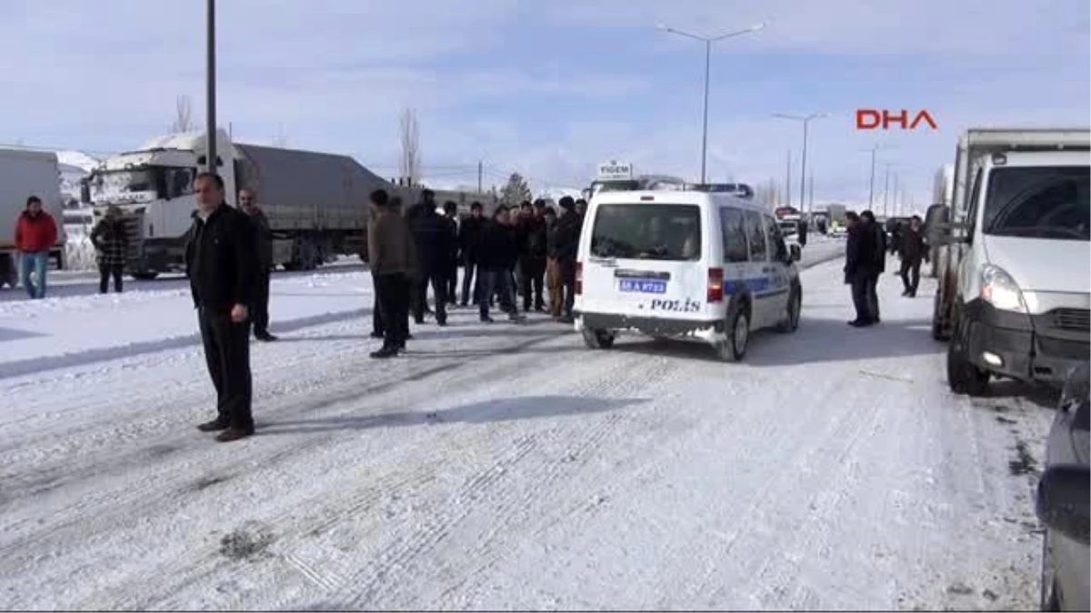 Sivas\'ta Kapalı Yollar Ulaşıma Açıldı