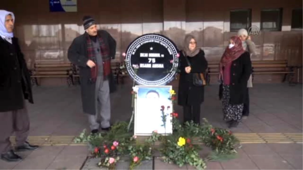 Uçak Kazasında Hayatını Kaybedenler Diyarbakır\'da Anıldı
