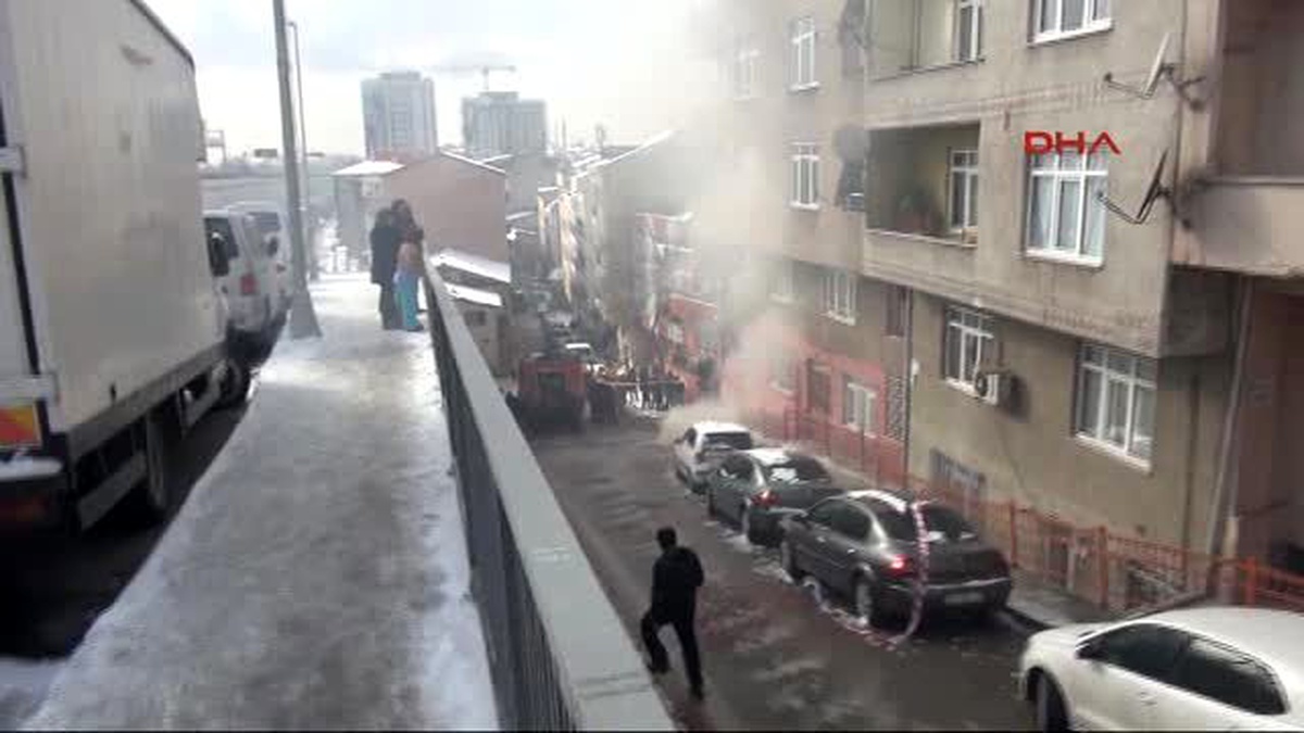 Yeraltındaki Patlama Mahalleliyi Heyecanlandırdı