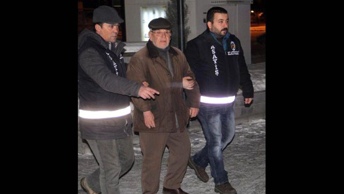 17 Yıl Önce Öldürülen Kadının Katili, Oğlu ve Eski Eşi Çıktı