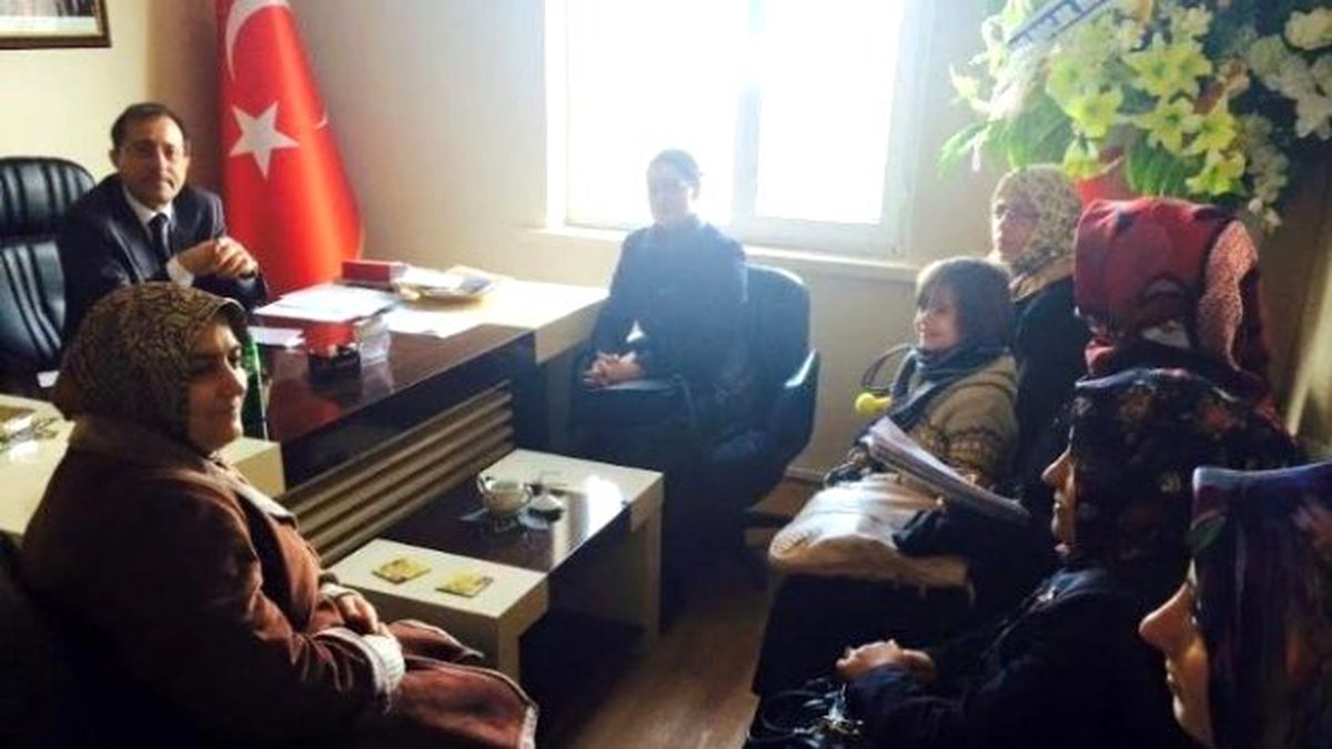 AK Parti Van Edremit İlçe Başkanı Bayramoğlu Muhtarlarla Bir Araya Geldi