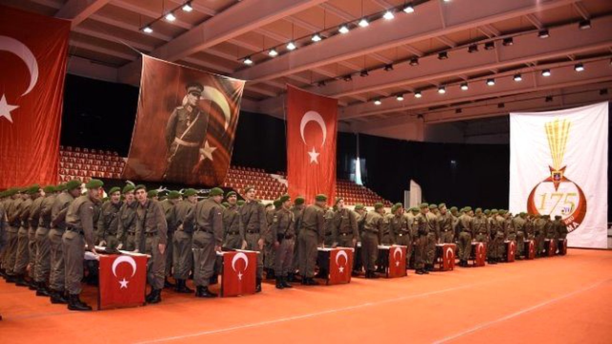 Aliağa\'da Kısa Dönem Askerler Yemin Etti