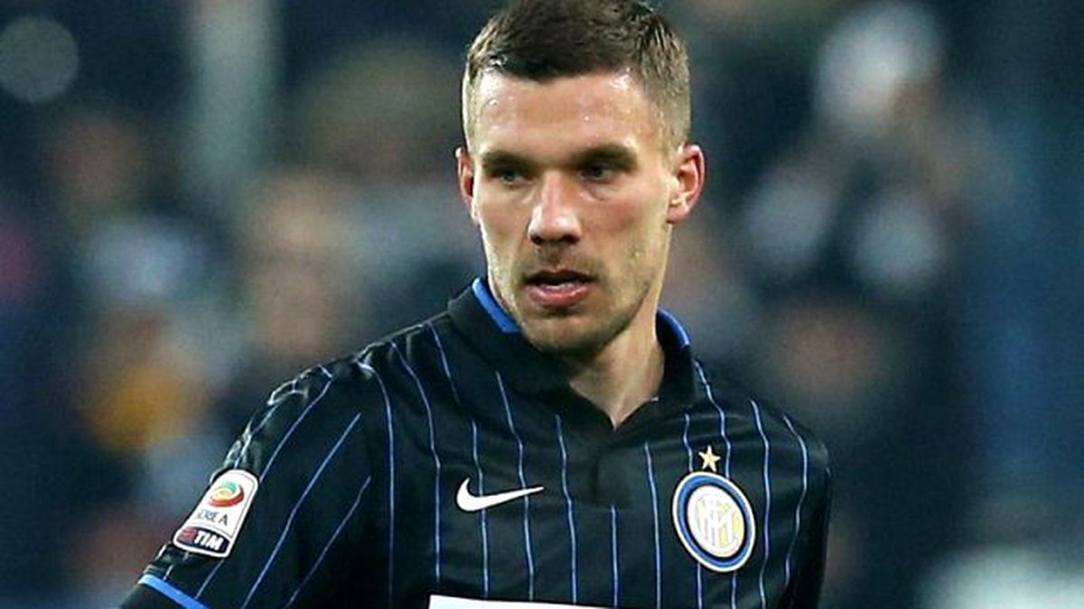 Podolski: Ronaldo İkna Etti
