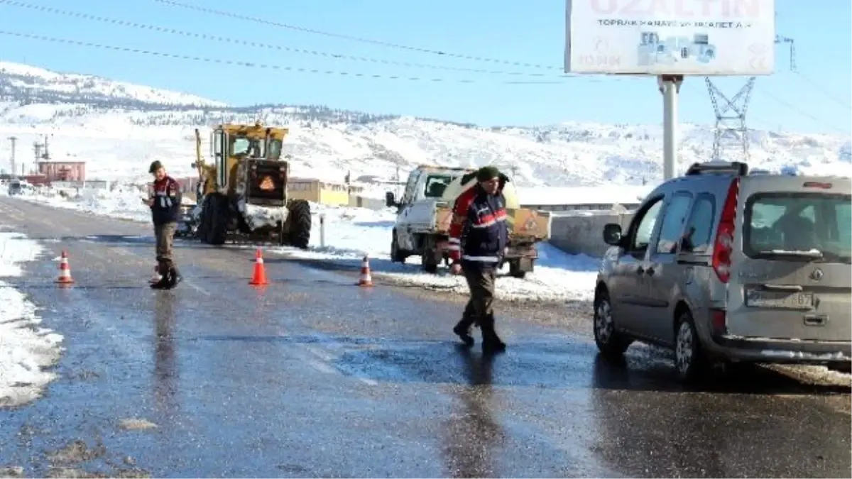 Sarıcakaya Yolu Trafiğe Kapandı