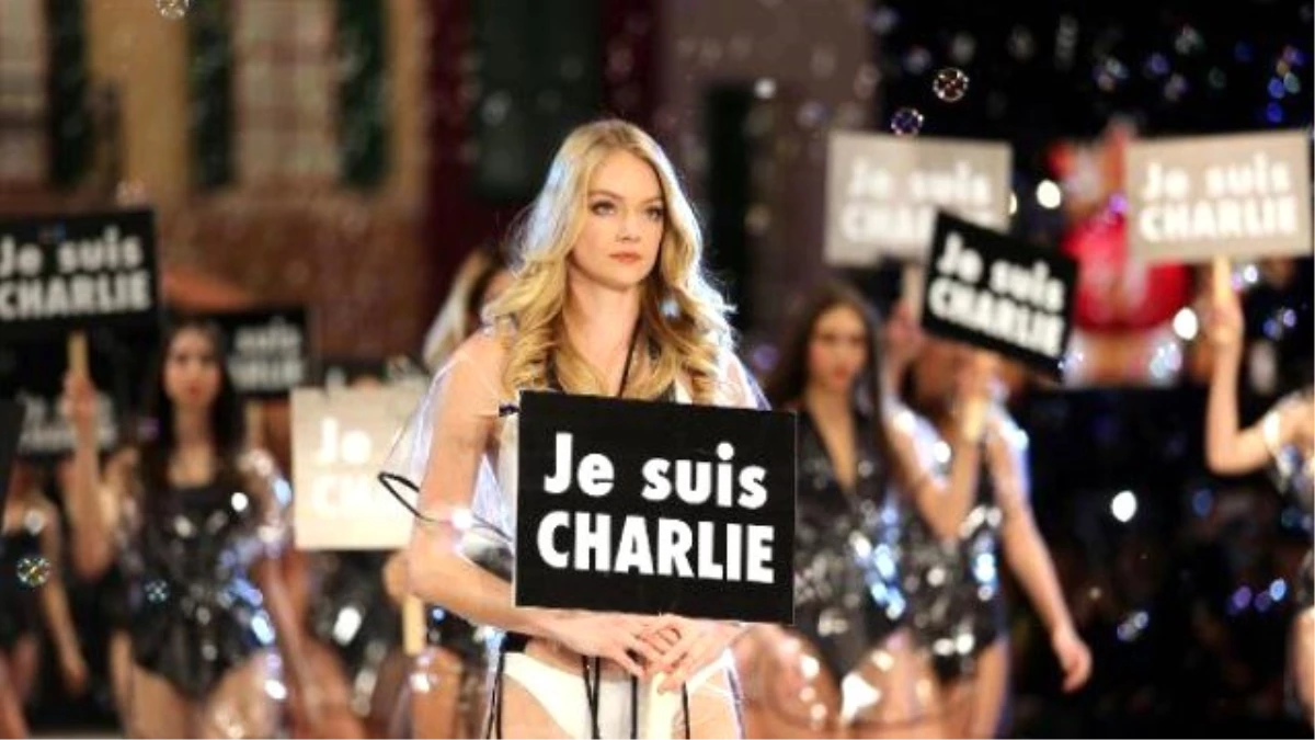 Top Model Lindsay Ellingson\'tan, Paris Katliamına Dövizli Tepki